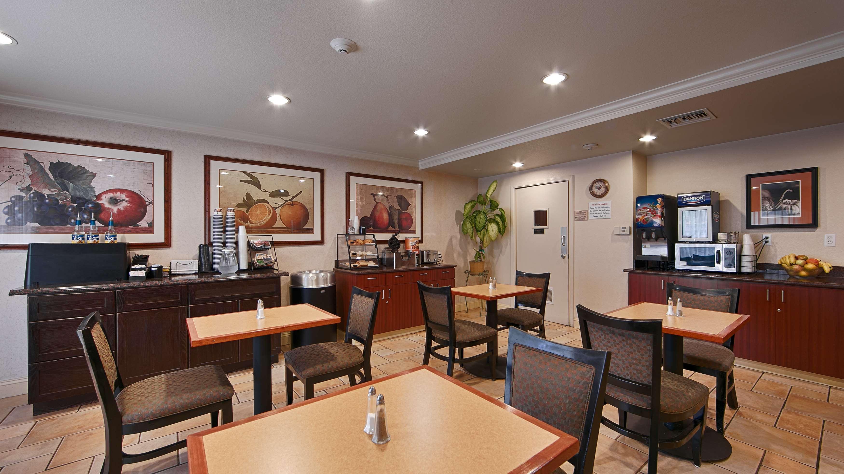 Best Western Danville Sycamore Inn Bagian luar foto
