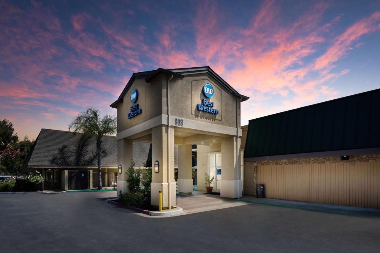 Best Western Danville Sycamore Inn Bagian luar foto