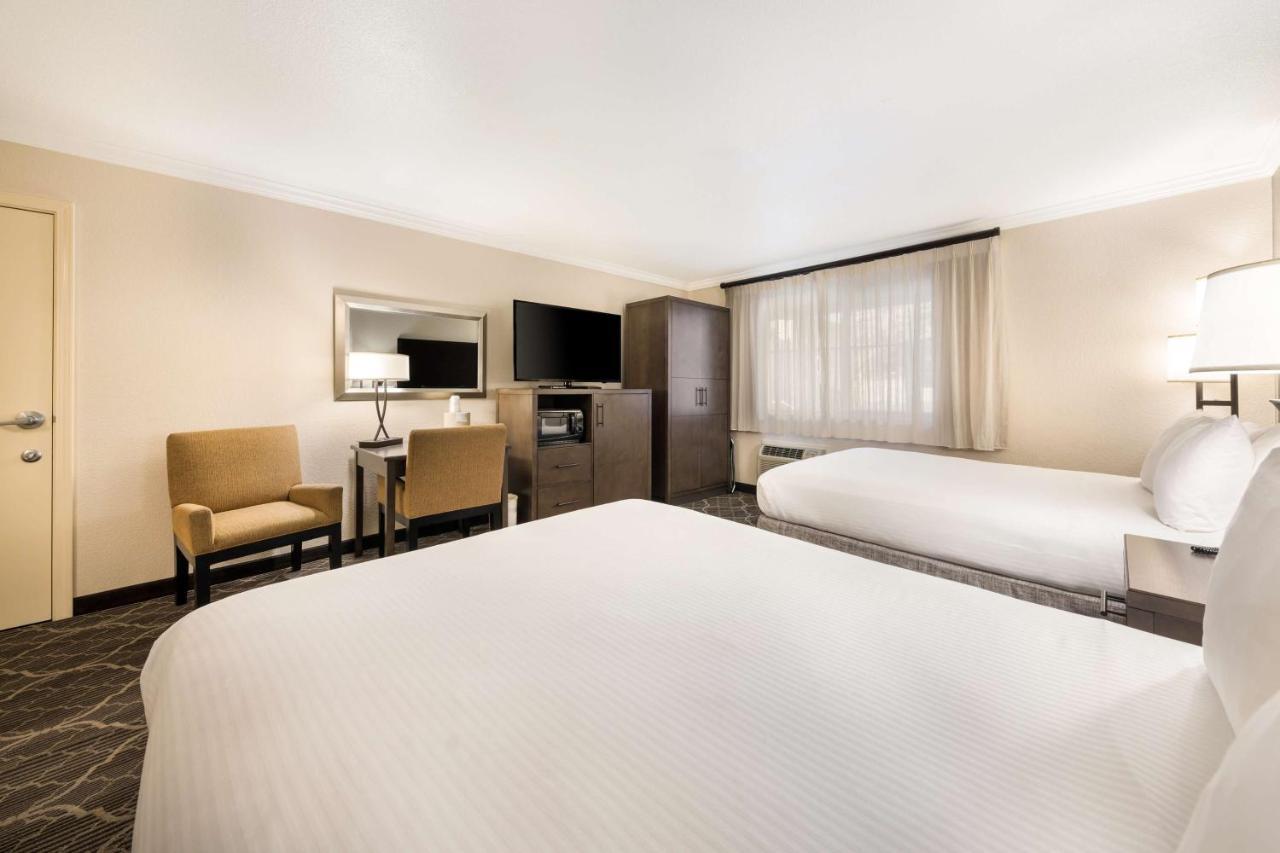 Best Western Danville Sycamore Inn Bagian luar foto