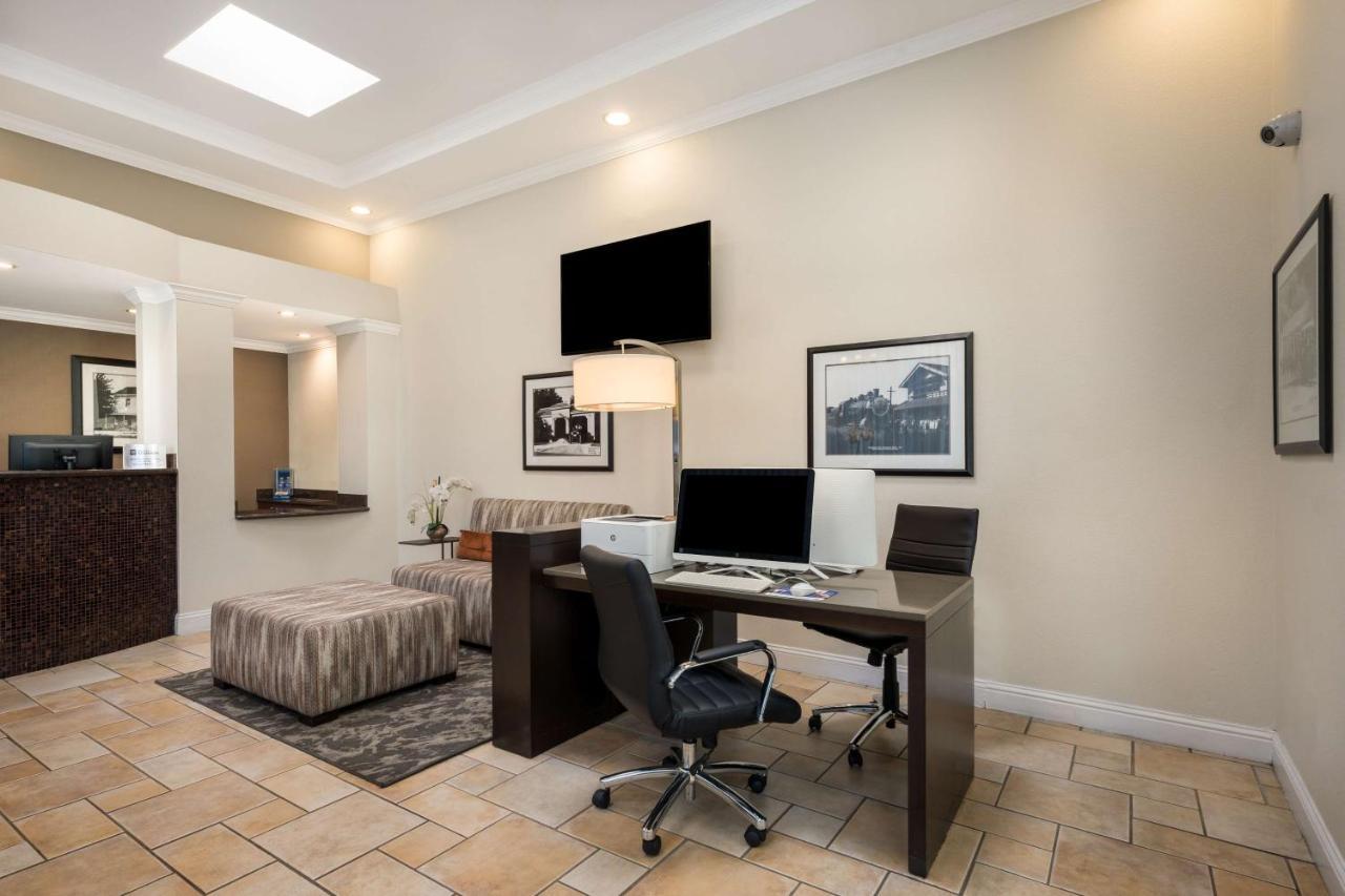 Best Western Danville Sycamore Inn Bagian luar foto