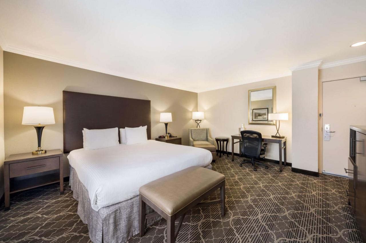 Best Western Danville Sycamore Inn Bagian luar foto